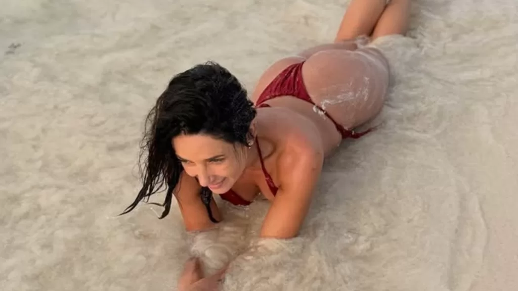 Camila Nash (1)