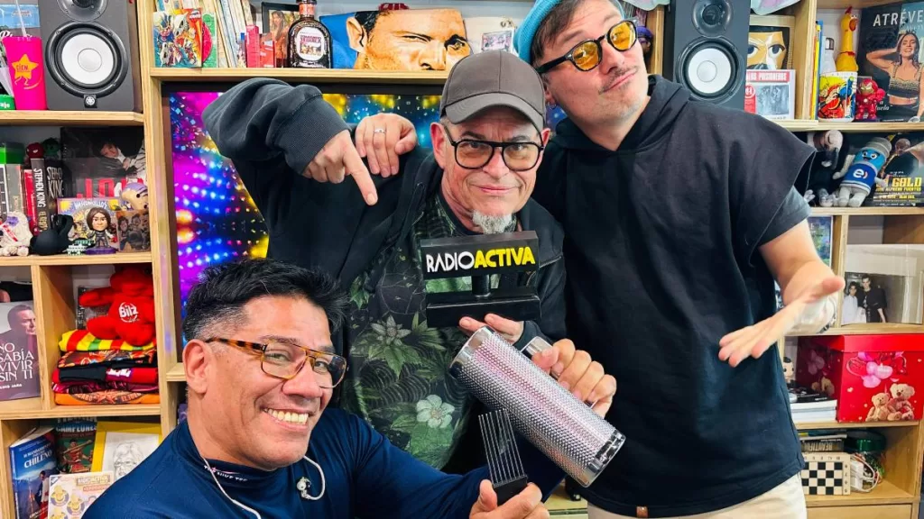 Joe Vasconcellos En Radioactiva